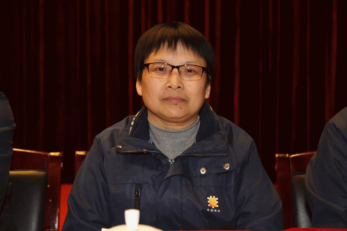 张芳王应贵李利李恬舒.gif