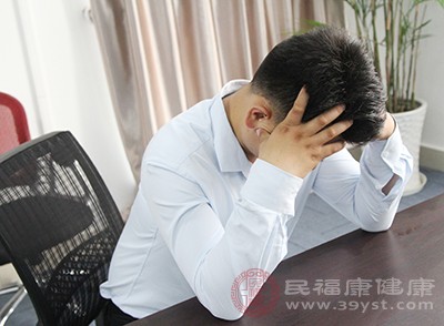 选择低脂、低糖、低盐食品